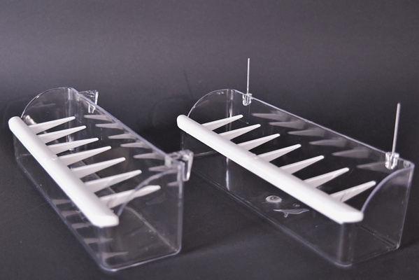 Comedero Interior Rastrillo Enganche de Hierro